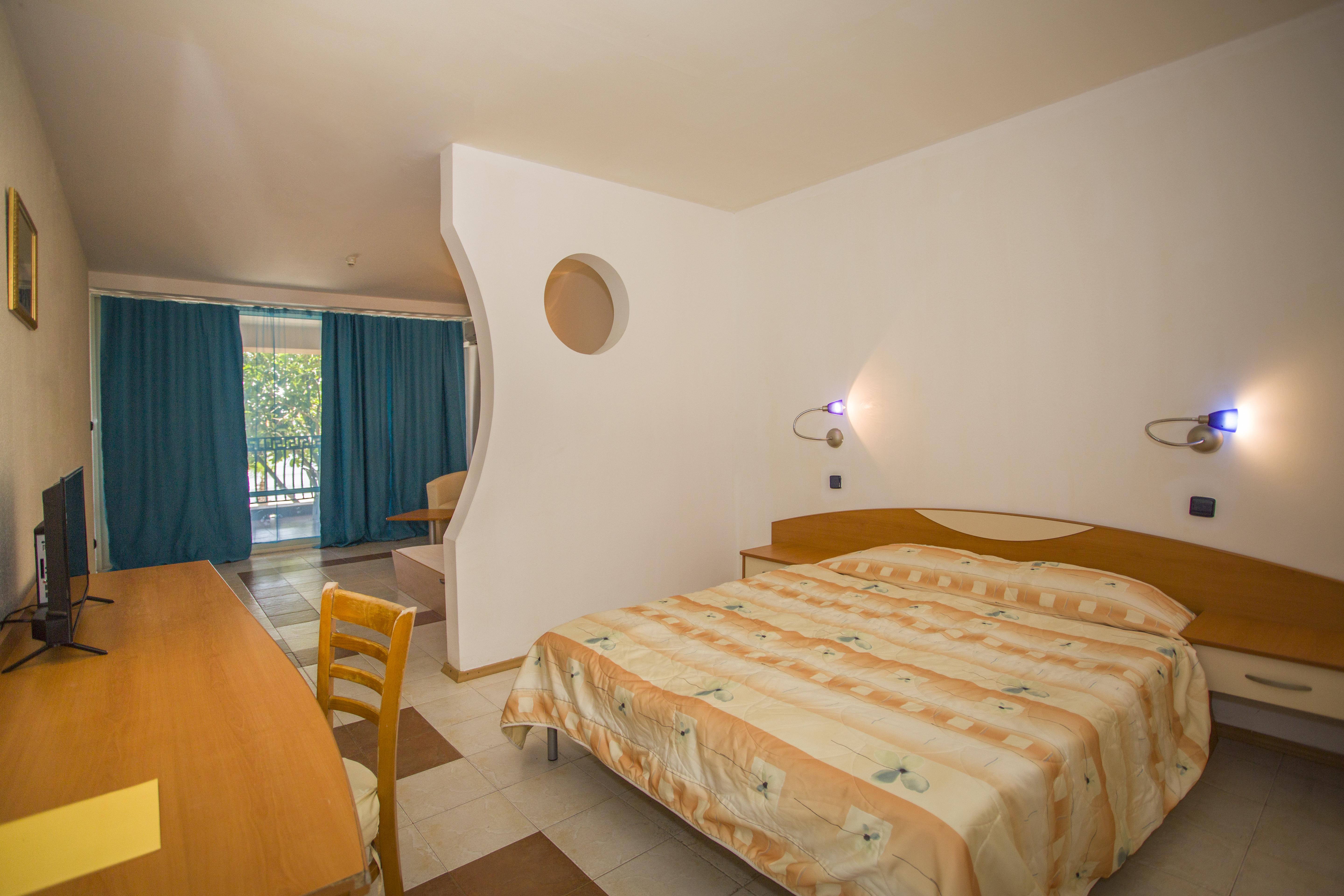 Royal Bay Hotel Elenite Esterno foto