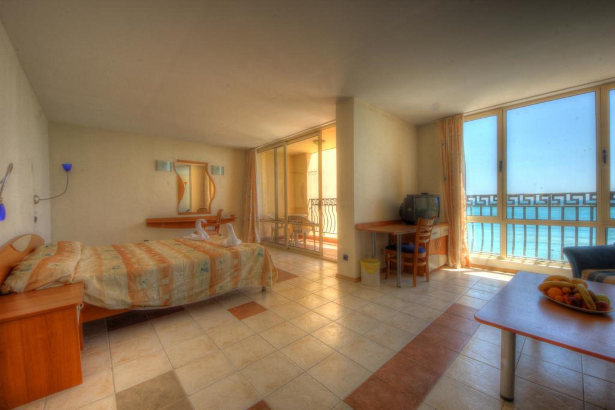 Royal Bay Hotel Elenite Esterno foto