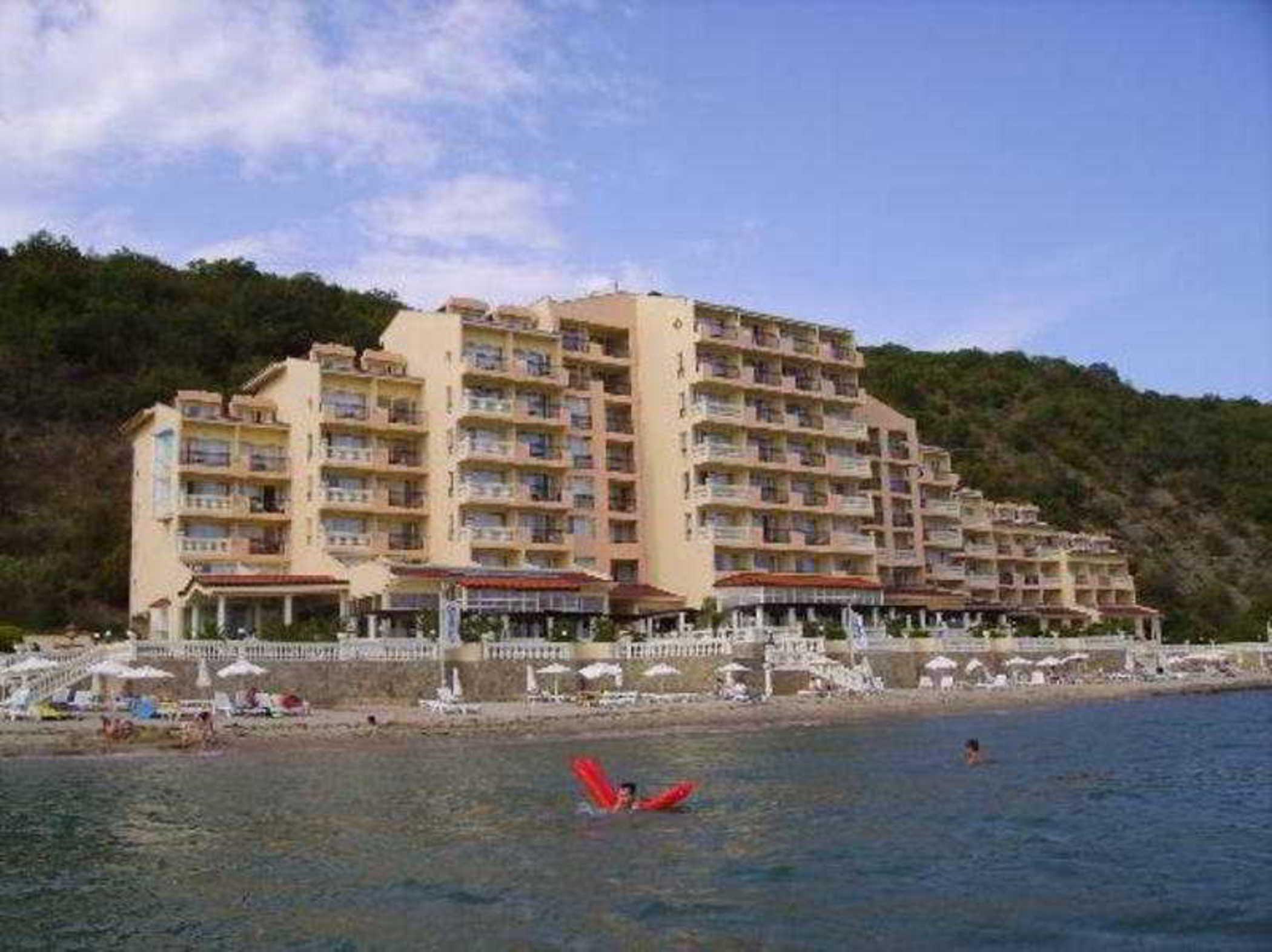 Royal Bay Hotel Elenite Esterno foto