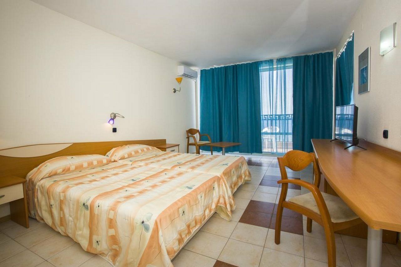 Royal Bay Hotel Elenite Esterno foto